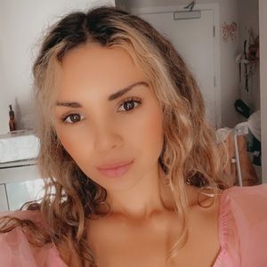 Meet your Posher, Ali